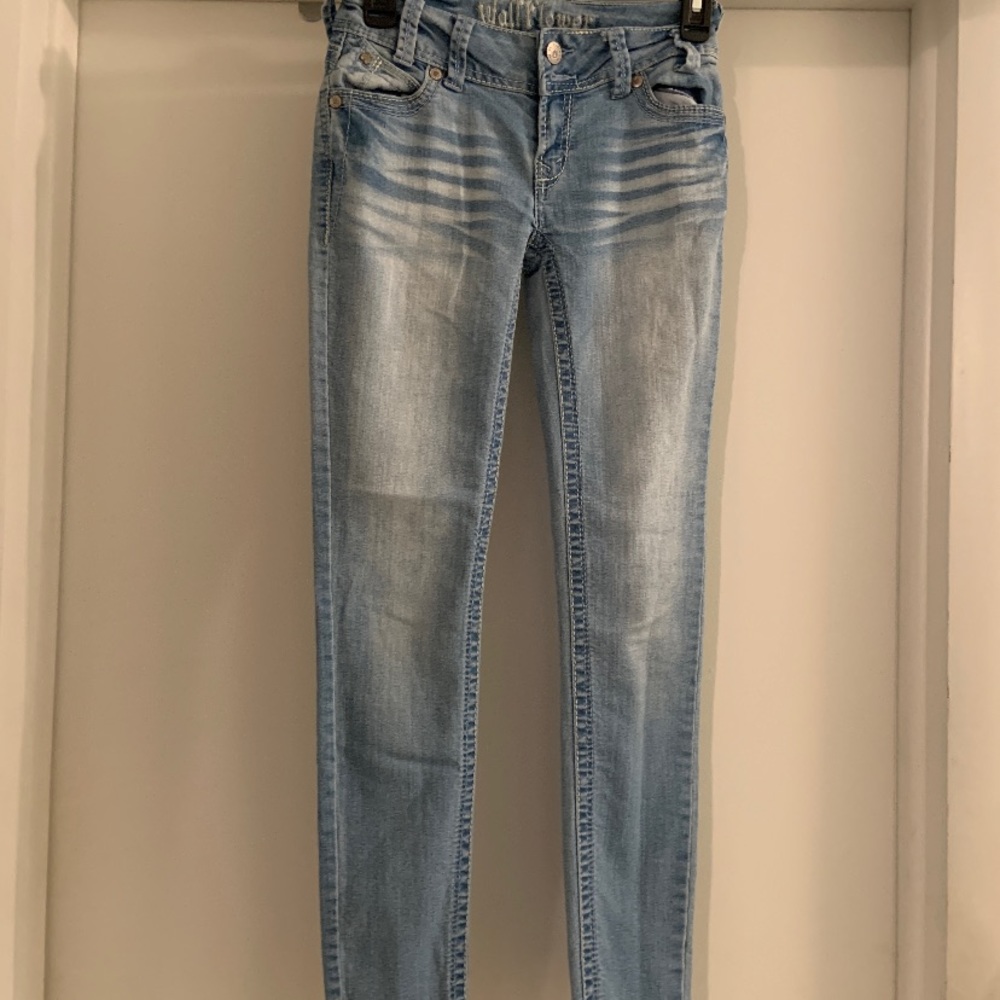 Wallflower jeans